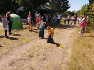 Dzień Dziecka 2023 na ROD im. 40-lecia WP - wyścigi w workach