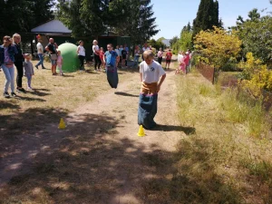 Dzień Dziecka 2023 w Pile - wyścig w workach