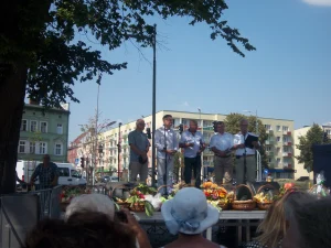 Korso 2018 w Pile - przemowy na scenie