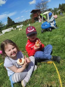 Wizyta Przedszkola - dzieci podczas posiłku