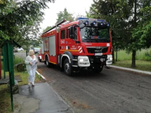Piknik z okazji Dnia Dziecka - pojazd strażacki